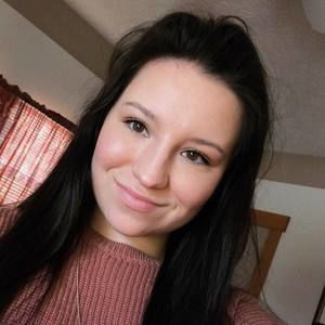 Meet your Posher, Mia